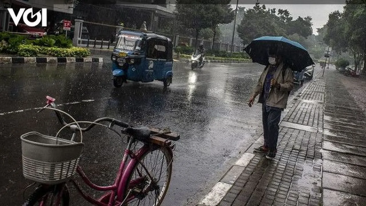 توقعات بهطول أمطار خفيفة تهدد معظم مناطق إندونيسيا في يوم 26 فبراير